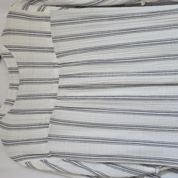Lands End Gray & White Stripe Pull Over Cotton Dress.  Size Small - Picture 6 of 9